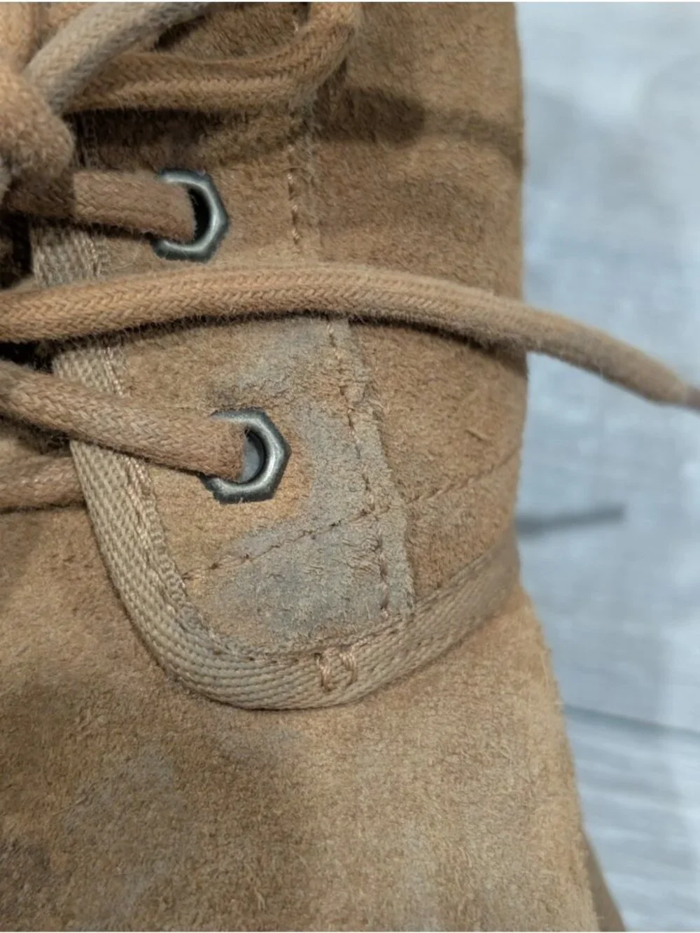 UGG neumel shoes